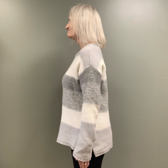 Calvin Klein Jeans Textured Gray Cream Striped Colorblock Metallic Sweater MD - Picture 6 of 14